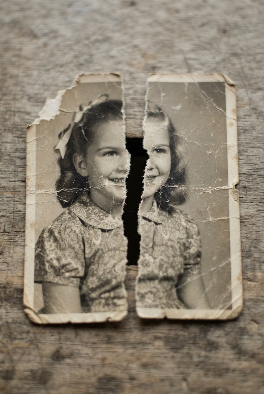 Yırtık kenarlı bir çocukluk fotoğrafının öncesi